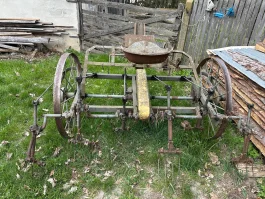 Przetrząsarka/przewracarka do siana