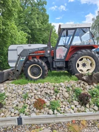 Traktor Zetor 6245