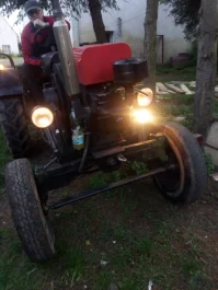 Ciągnik Sam es18