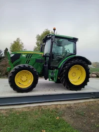 John Deere 6105 r